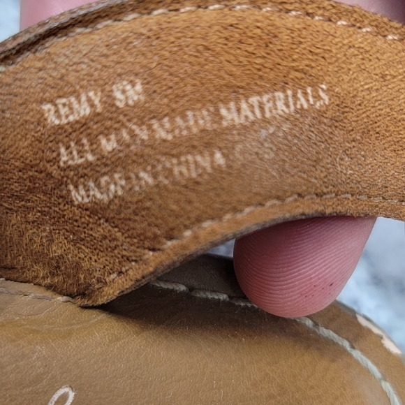 Crown Vintage | Remy Strappy Tan Gladiator Sandals Size 8 - Picture 4 of 7
